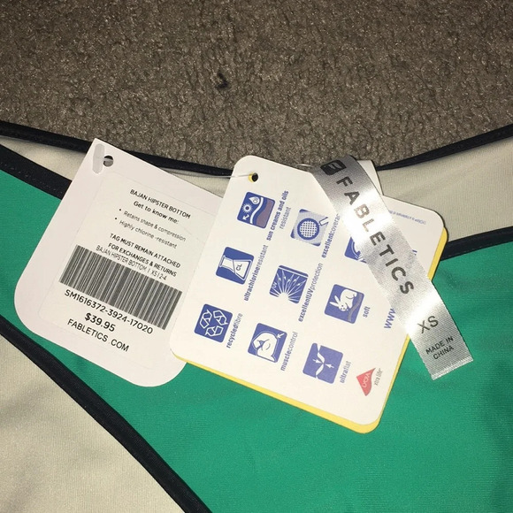 NWT Fabletics BAJAN hipster Bikini Bottoms - Picture 4 of 6